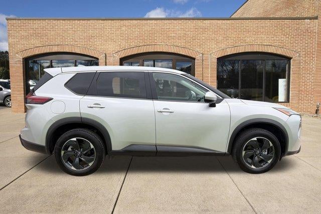 2025 Nissan Rogue AWD SV