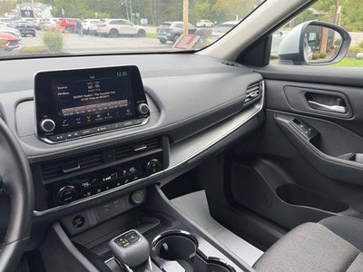 2025 Nissan Rogue AWD SV
