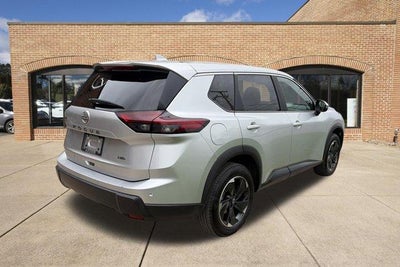 2025 Nissan Rogue AWD SV