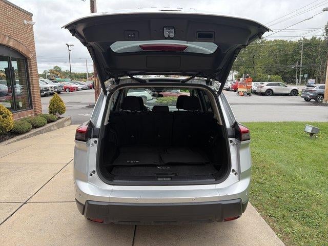 2025 Nissan Rogue AWD SV