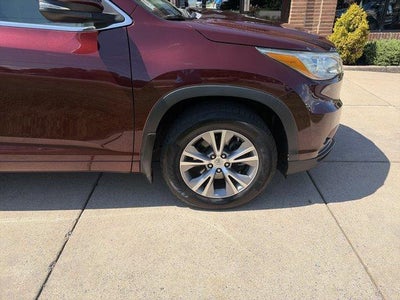 2015 Toyota Highlander AWD 4dr V6 XLE (Natl)