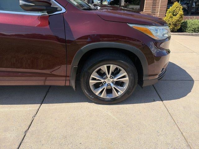 2015 Toyota Highlander AWD 4dr V6 XLE (Natl)