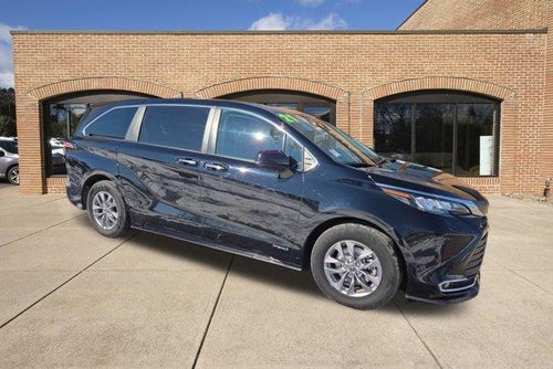 2021 Toyota Sienna XLE AWD 7-Passenger (Natl)