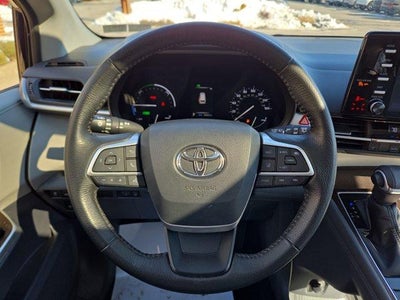 2021 Toyota Sienna XLE AWD 7-Passenger (Natl)