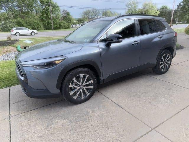 2025 Toyota Corolla Cross XLE 4WD (Natl)