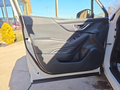 2022 Subaru Forester Premium CVT