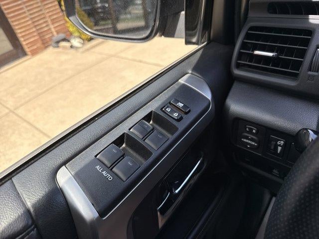 2017 Toyota 4Runner SR5 Premium 4WD (Natl)