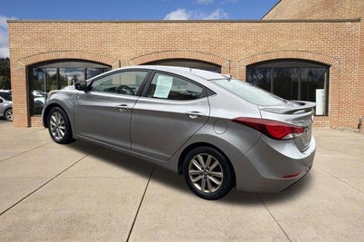 2015 Hyundai ELANTRA 4dr Sdn Auto SE