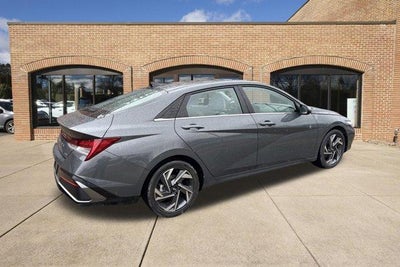 2025 Hyundai ELANTRA Hybrid Limited DCT
