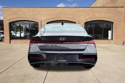 2025 Hyundai ELANTRA Hybrid Limited DCT