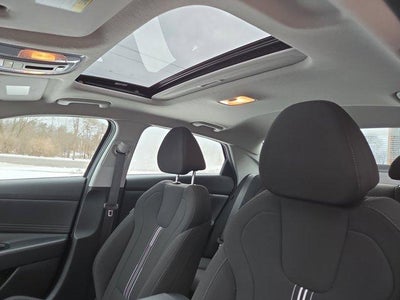 2025 Hyundai ELANTRA SEL Convenience IVT