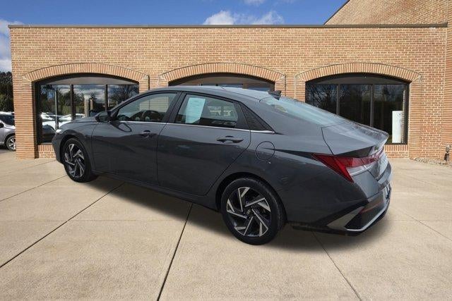 2025 Hyundai ELANTRA SEL Convenience IVT