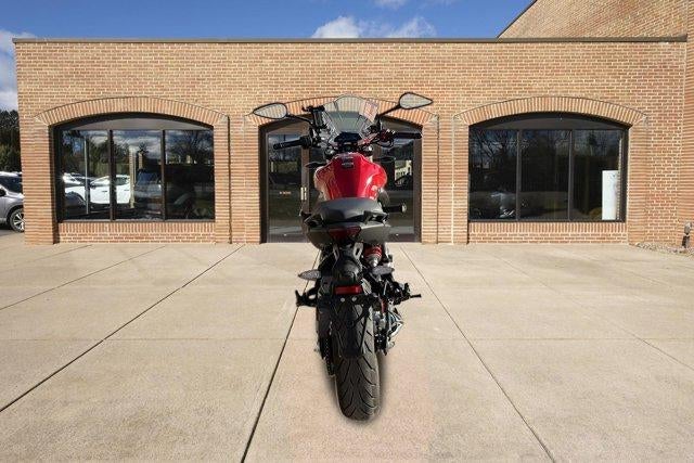 2022 Benelli 302S Base