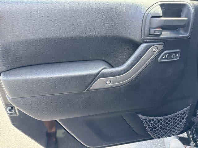 2014 Jeep Wrangler Unlimited 4WD 4dr Sport