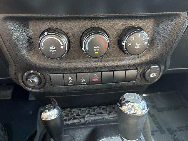 2014 Jeep Wrangler Unlimited 4WD 4dr Sport