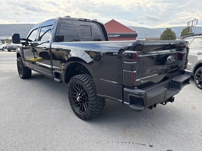 2025 Ford Super Duty F-250 SRW LARIAT 4WD Crew Cab 6.75' Box
