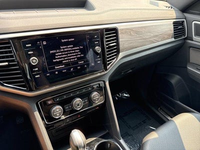 2023 Volkswagen Atlas Cross Sport 3.6L V6 SE w/Technology 4MOTION