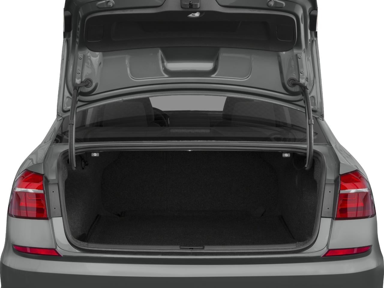 2018 Volkswagen Passat R-Line Auto