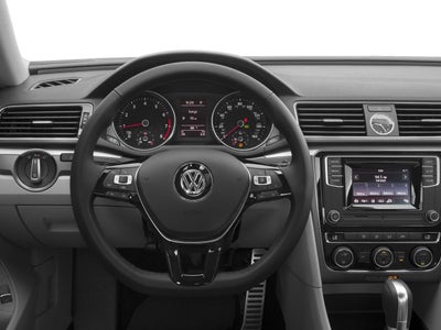 2018 Volkswagen Passat R-Line Auto