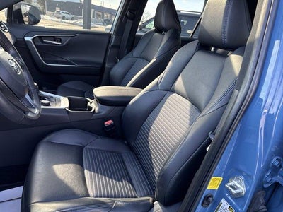 2022 Toyota RAV4 Hybrid XSE AWD (Natl)