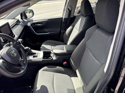 2025 Toyota RAV4 XLE AWD (Natl)