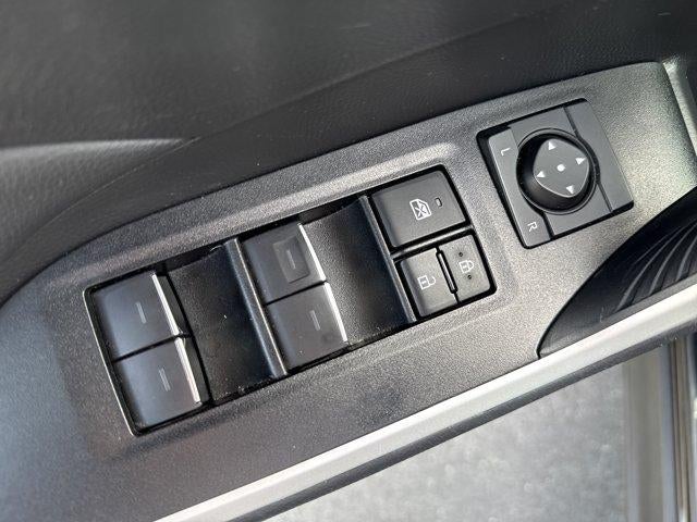 2025 Toyota RAV4 XLE AWD (Natl)