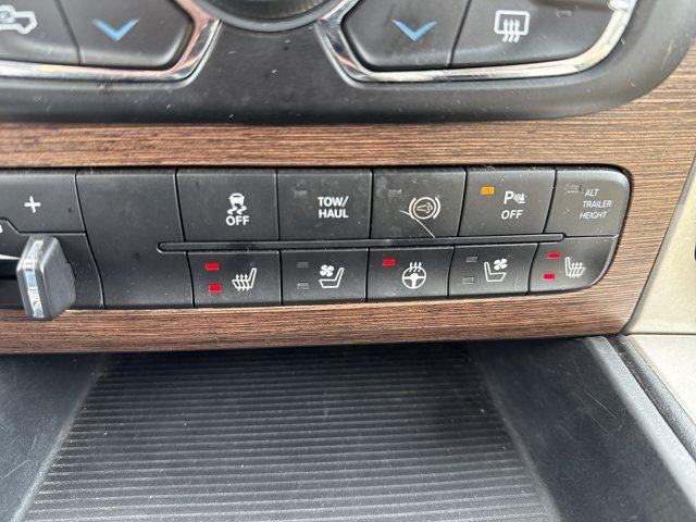 2015 RAM 3500 4WD Crew Cab 8 Ft Box Laramie