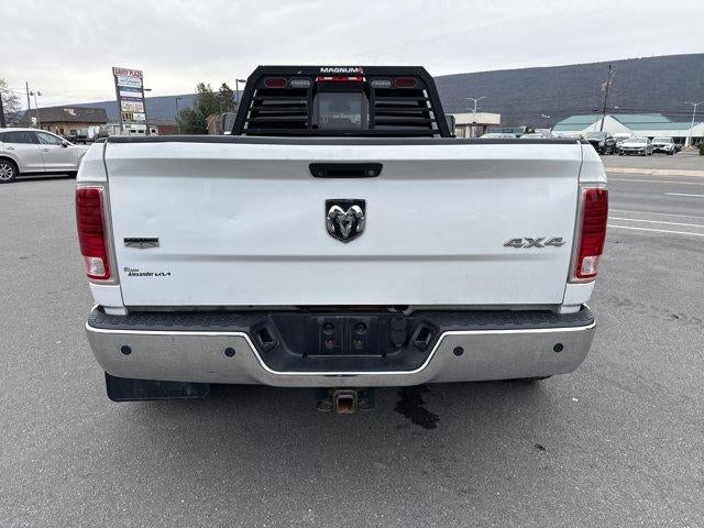2015 RAM 3500 4WD Crew Cab 8 Ft Box Laramie