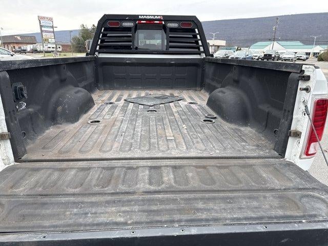 2015 RAM 3500 4WD Crew Cab 8 Ft Box Laramie