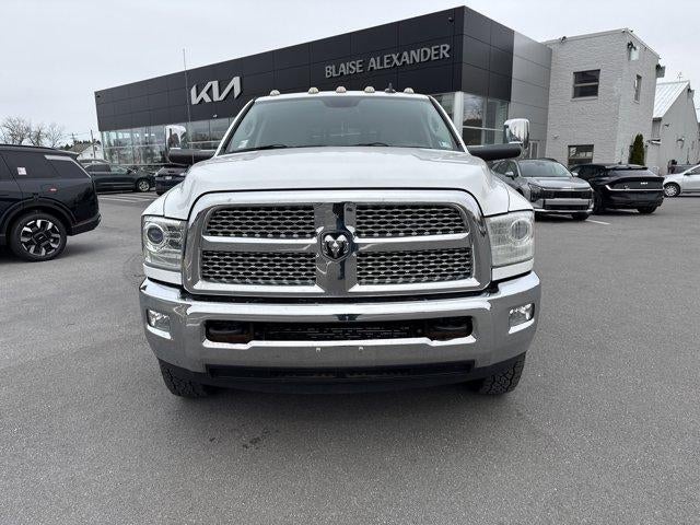2015 RAM 3500 4WD Crew Cab 8 Ft Box Laramie