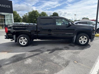 2017 Chevrolet Silverado 1500 Crew Cab Short Box 4-Wheel Drive LT Z71