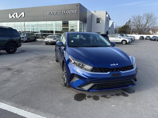 2023 Kia Forte LXS IVT