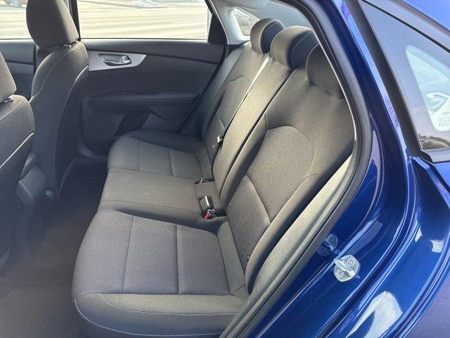 2023 Kia Forte LXS IVT