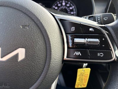 2023 Kia Forte LXS IVT