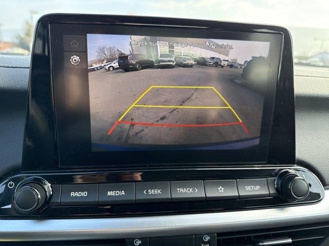 2023 Kia Forte LXS IVT