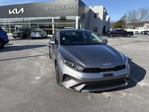 2023 Kia Forte LXS IVT