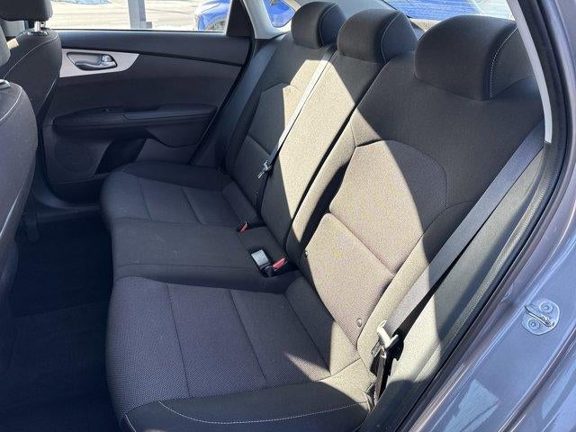 2023 Kia Forte LXS IVT