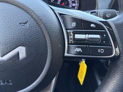 2023 Kia Forte LXS IVT