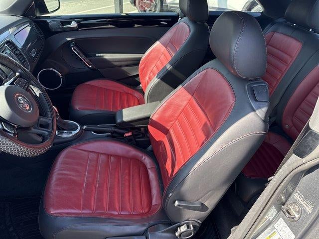 2012 Volkswagen Beetle 2dr Cpe DSG 2.0T Turbo