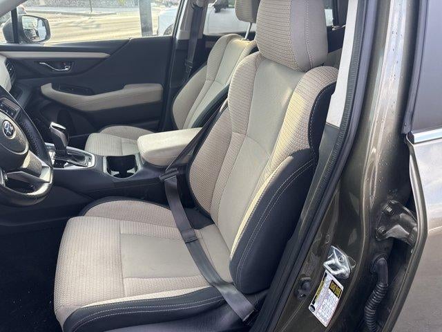 2022 Subaru Outback Premium CVT