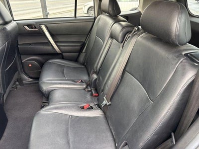 2011 Toyota Highlander 4WD 4dr V6 SE (Natl)