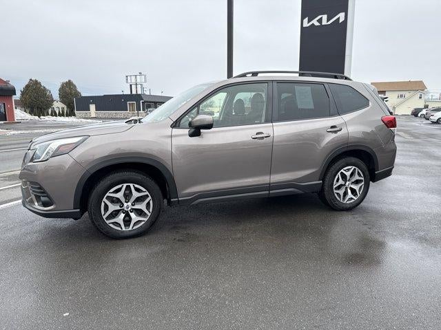 2022 Subaru Forester Premium CVT
