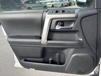 2024 Toyota 4Runner SR5 Premium 4WD (Natl)