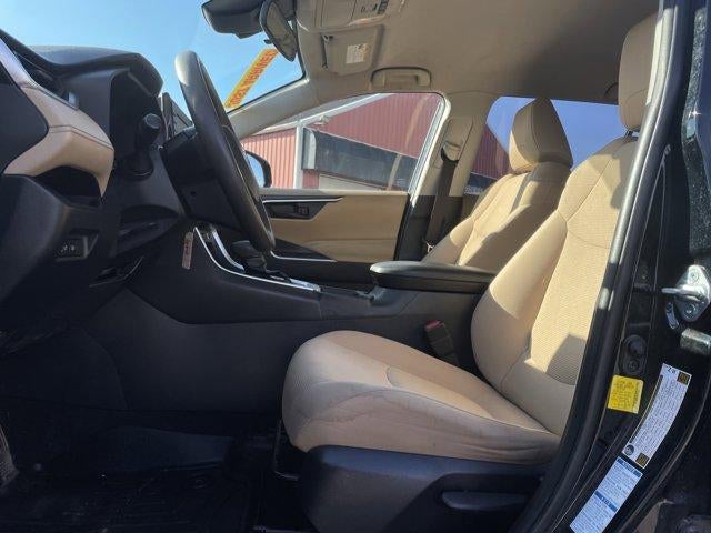 2019 Toyota RAV4 Hybrid LE AWD (Natl)