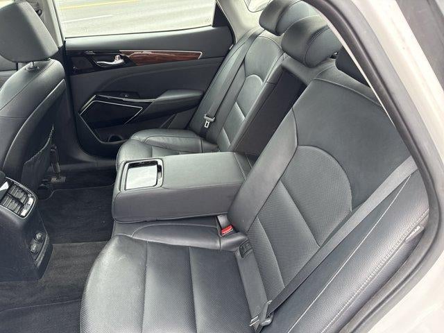 2017 Kia Cadenza Premium Sedan