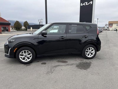 2023 Kia Soul LX IVT