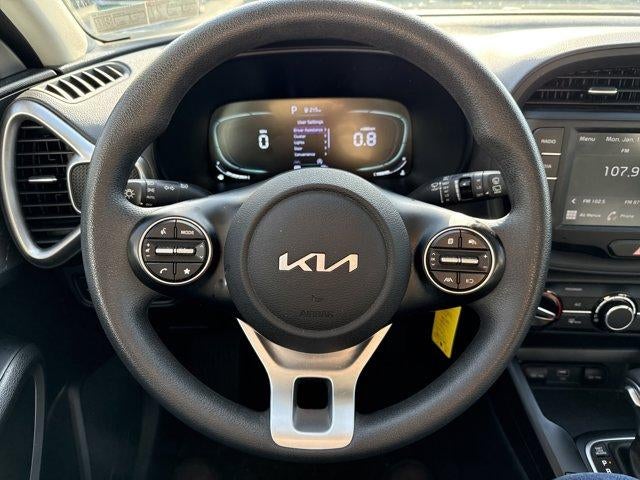 2024 Kia Soul LX IVT