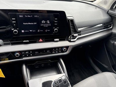 2023 Kia Sportage Hybrid LX AWD