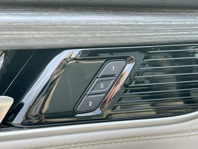 2023 Jeep Wagoneer L Series III 4x4