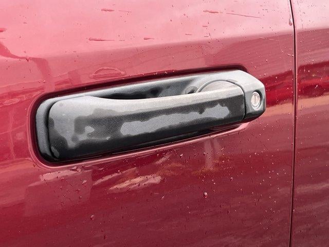 2017 RAM 1500 Express 4x4 Quad Cab 6'4" Box